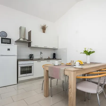 Zaklina Apartment