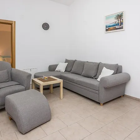 Zaklina Apartamento *